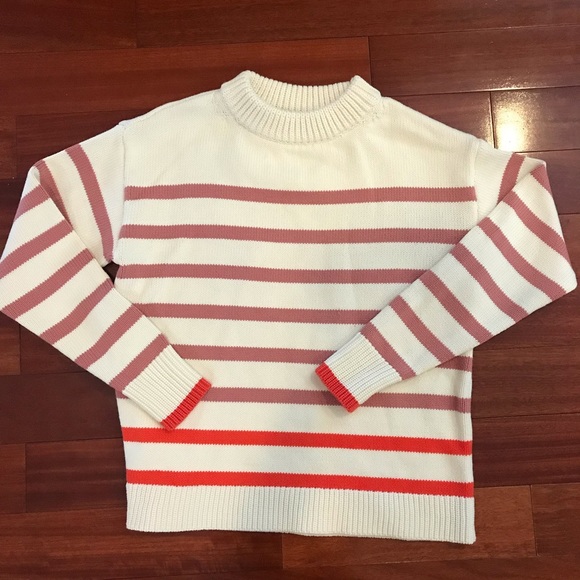 Ann Taylor Sweaters - NWOT Ann Taylor Sweater
